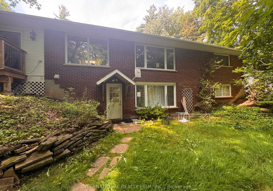 11382-seventeen-side-road-halton-hills-ontario-w13713682
