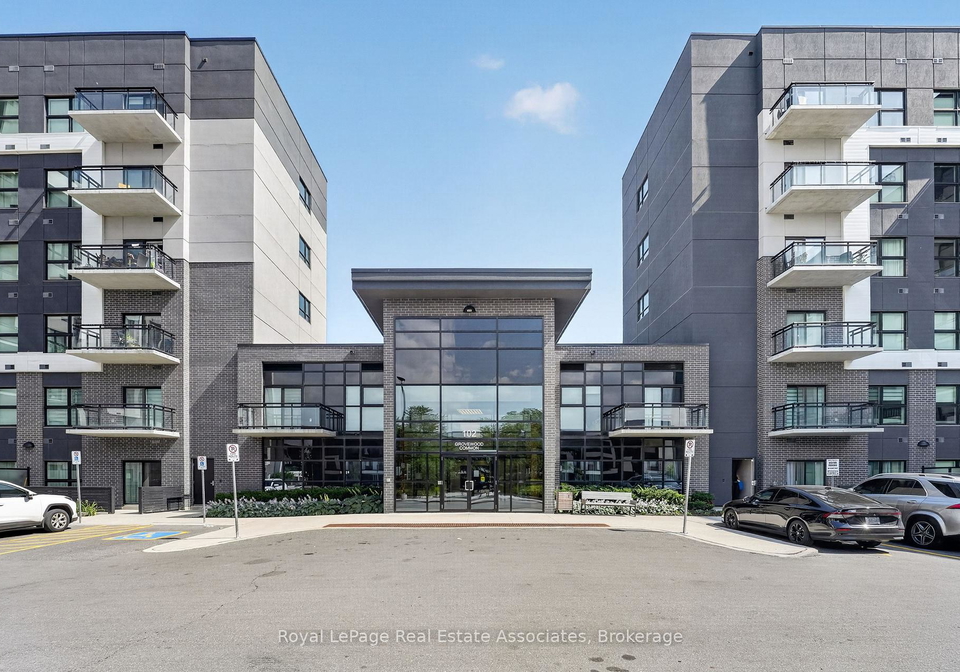 102-grovewood-common-oakville-ontario-w13713784