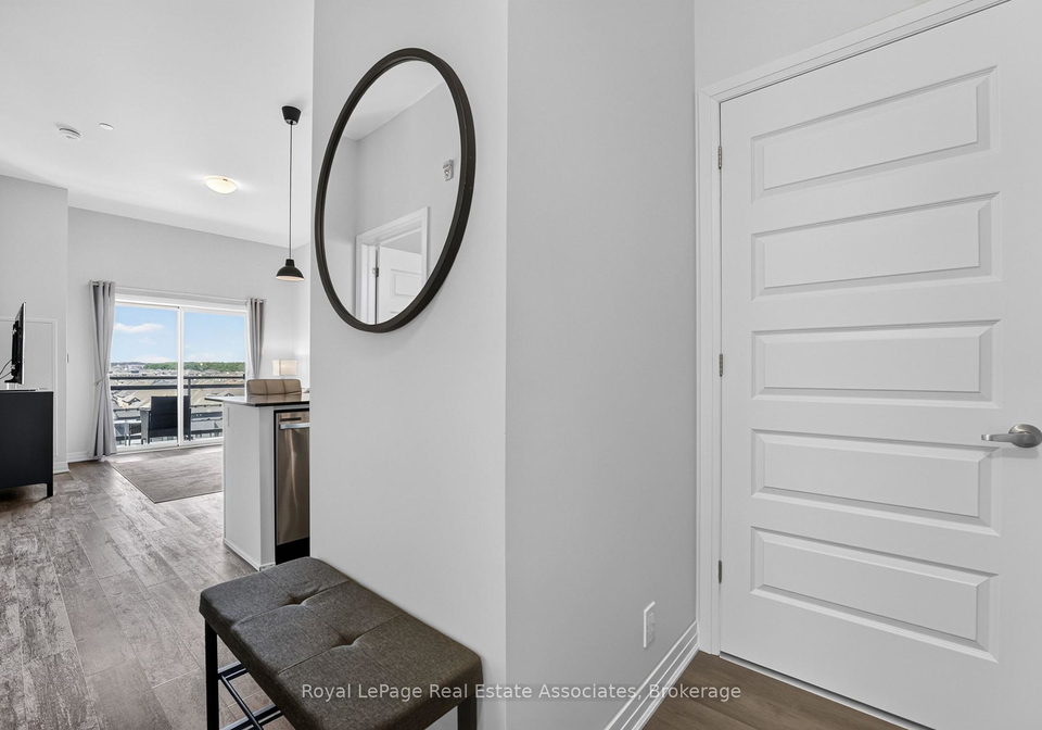 102-grovewood-common-oakville-ontario-w13713784