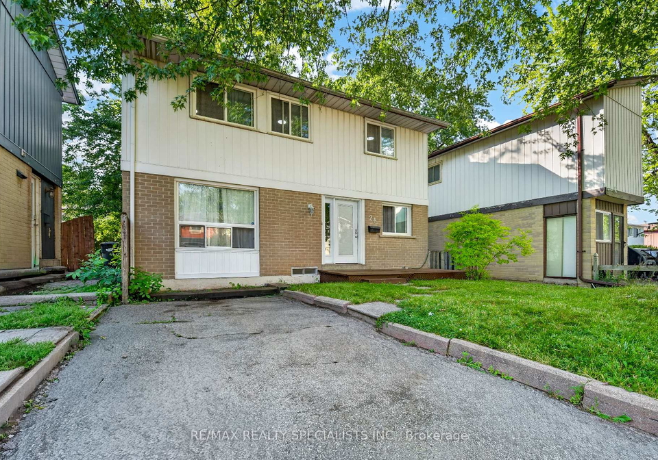 24-garrison-square-brampton-ontario-w13713932