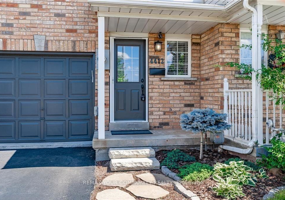 4412-fairview-street-burlington-ontario-w13714132