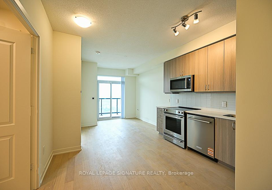 38-annie-craig-drive-toronto-etobicoke-ontario-w13714176