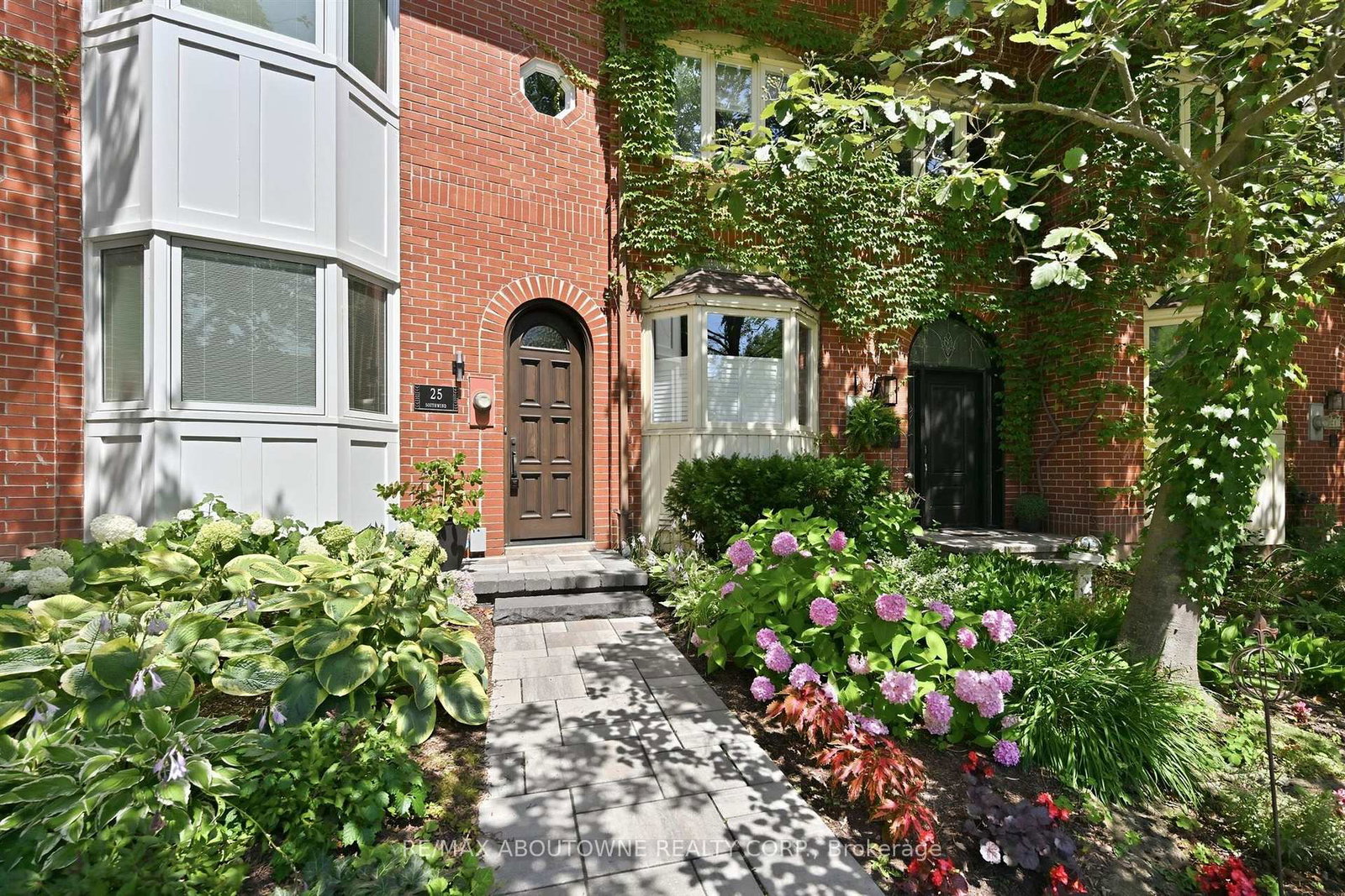 25-southwind-terrace-oakville-ontario-w13714270