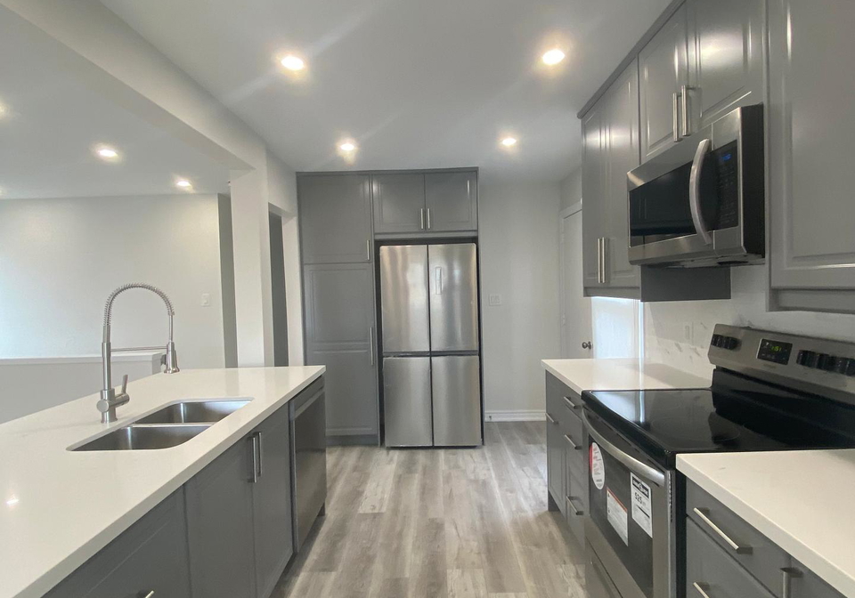 118-avening-drive-toronto-etobicoke-ontario-w13714352
