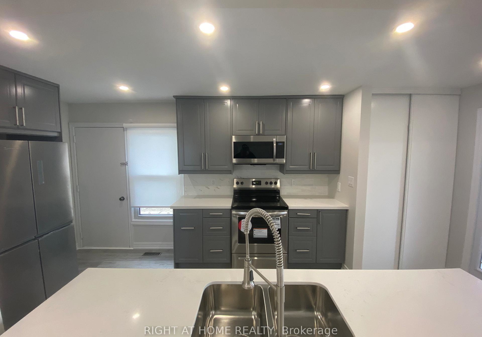 118-avening-drive-toronto-etobicoke-ontario-w13714352