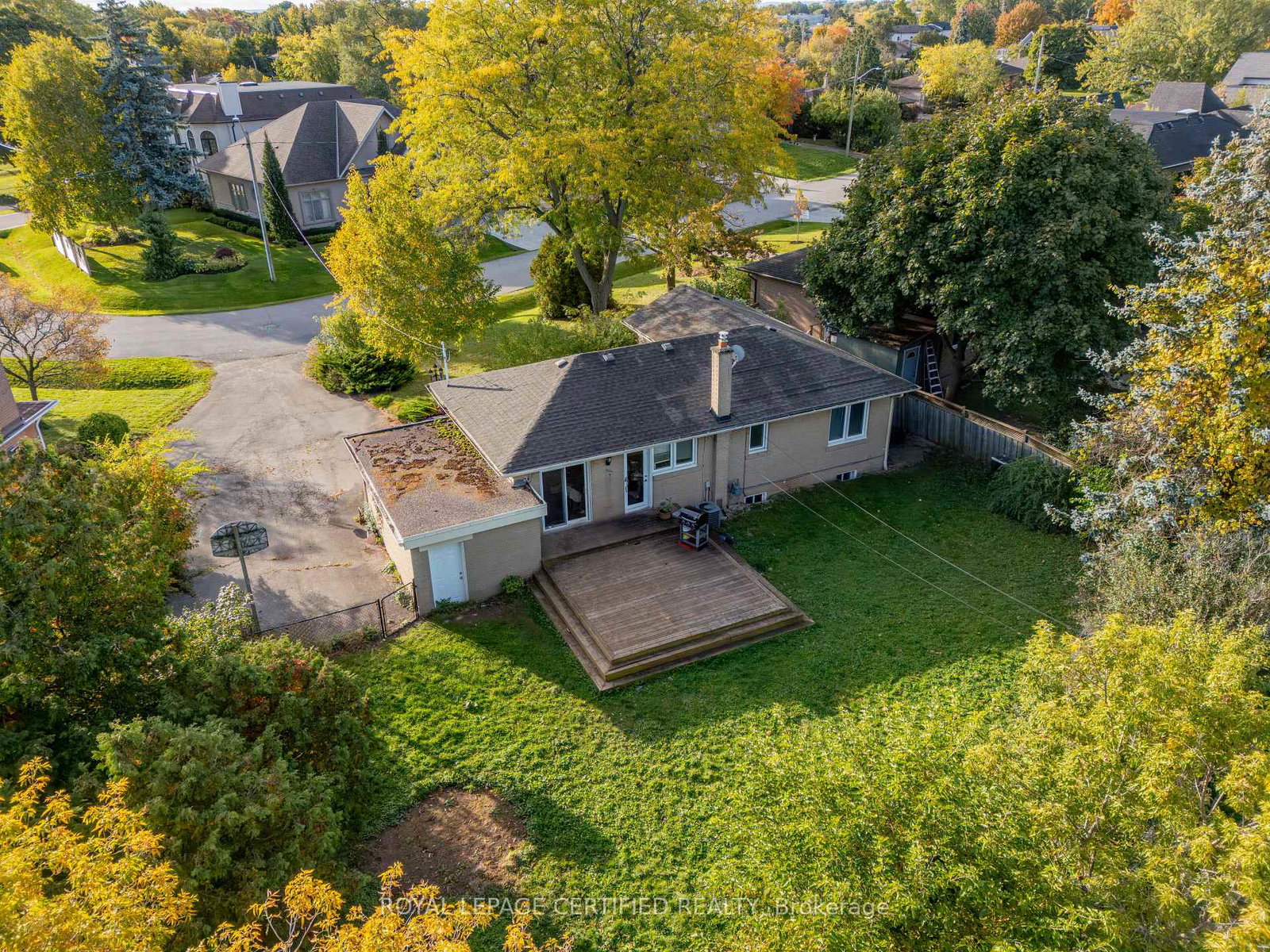 1333-sheldon-avenue-oakville-ontario-w13714378