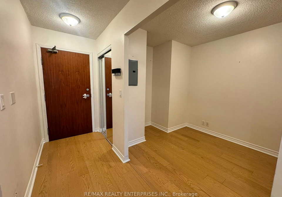 1-elm-drive-w-mississauga-ontario-w13714452