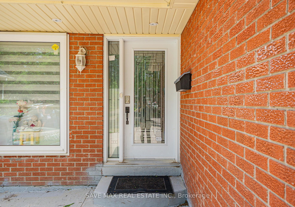 22-foxacre-row-brampton-ontario-w13714542
