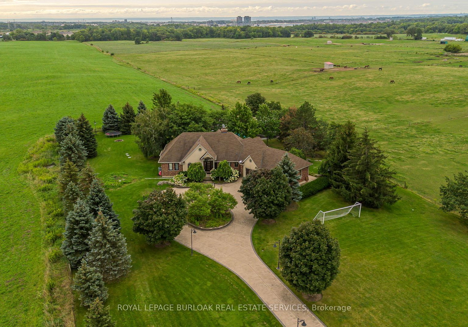 5200-2-side-road-burlington-ontario-w13714824