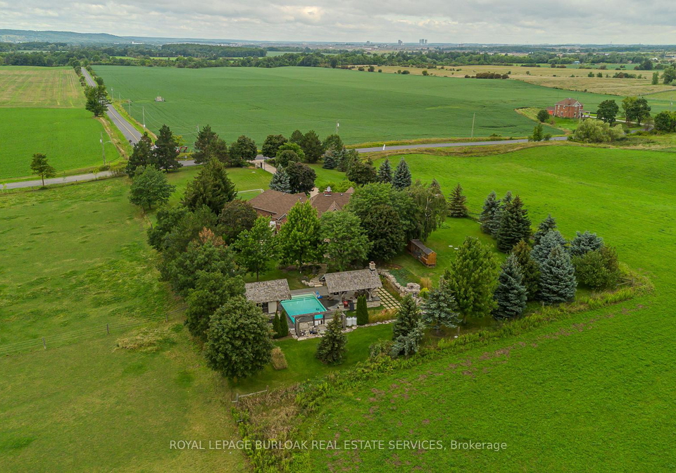 5200-2-side-road-burlington-ontario-w13714824