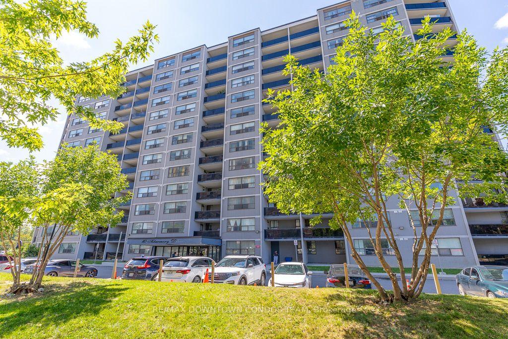 10-tobermory-drive-toronto-york-ontario-w13714892