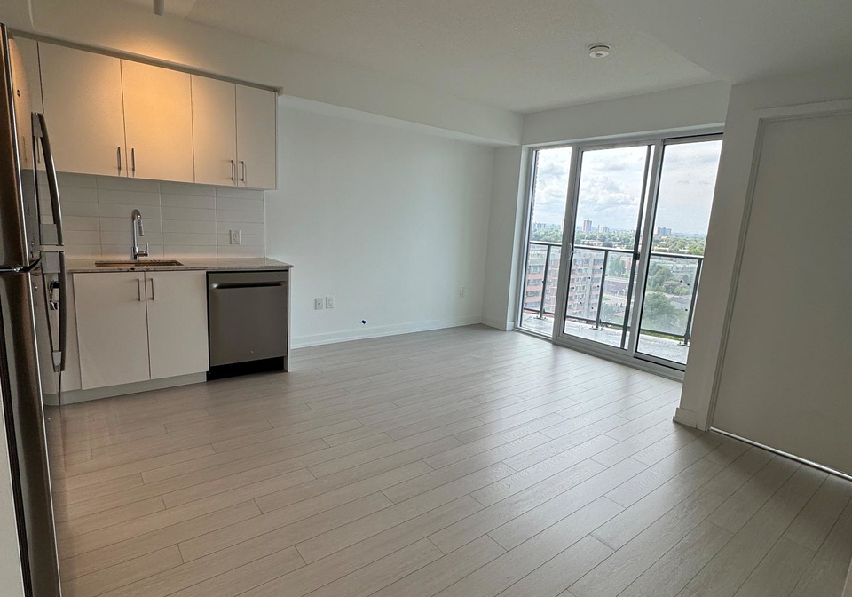 4010-eglinton-avenue-toronto-etobicoke-ontario-w13714994