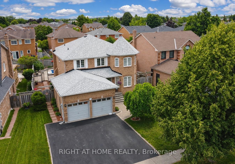 17-eaton-street-halton-hills-ontario-w13715036