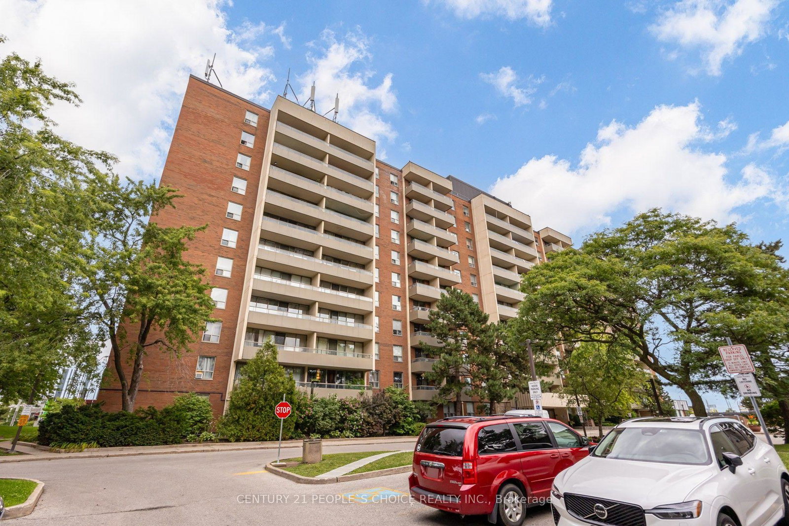 1-four-winds-drive-toronto-york-ontario-w13715214