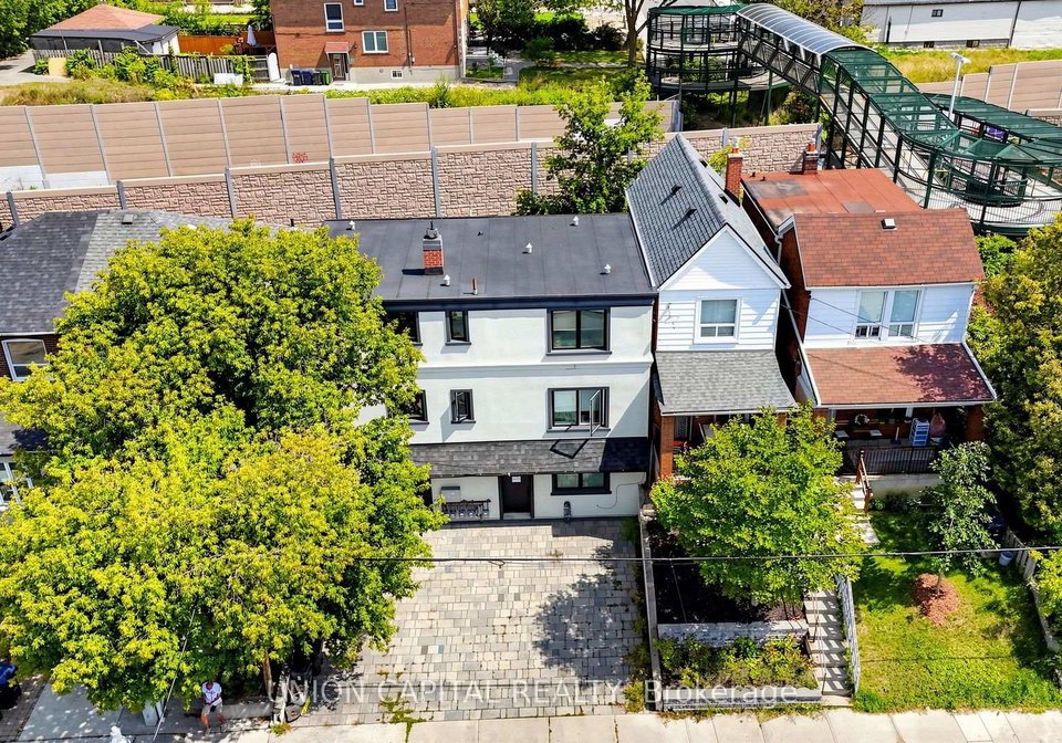 247-prescott-avenue-toronto-toronto-ontario-w13715272