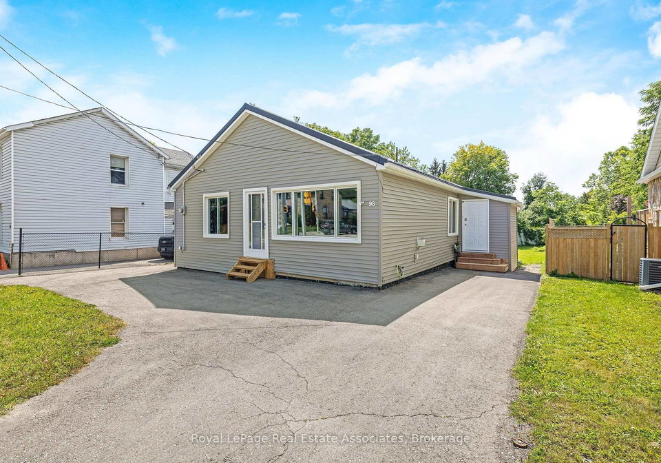 98-main-street-n-halton-hills-ontario-w13715392