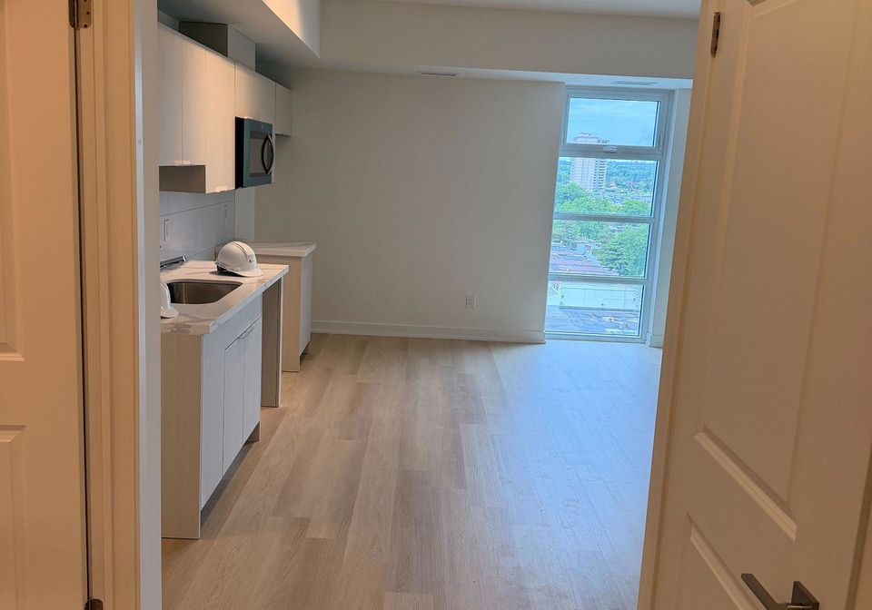2825-jane-street-toronto-york-ontario-w13715472