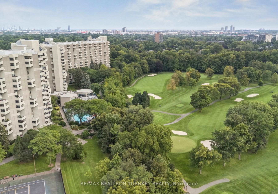 296-mill-road-toronto-etobicoke-ontario-w13715646
