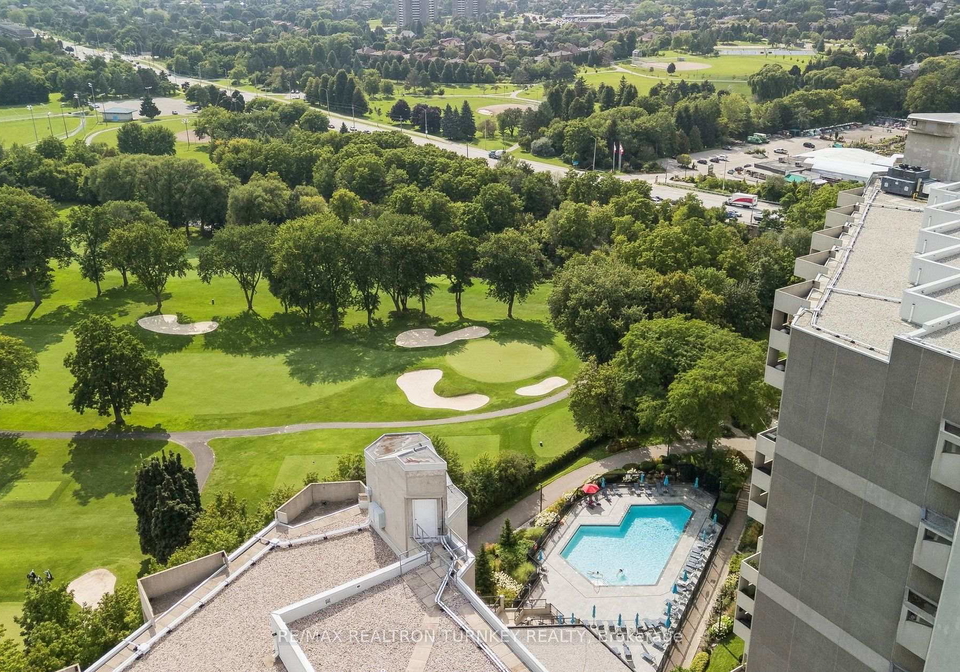 296-mill-road-toronto-etobicoke-ontario-w13715646