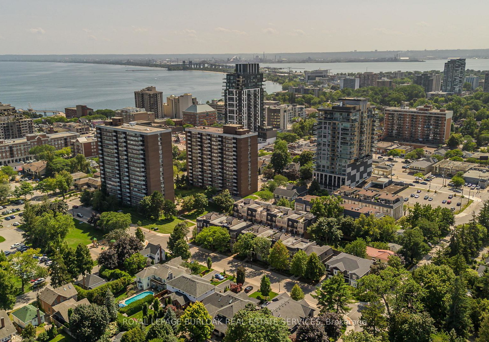 206maria-street-burlington-ontario-w13715660