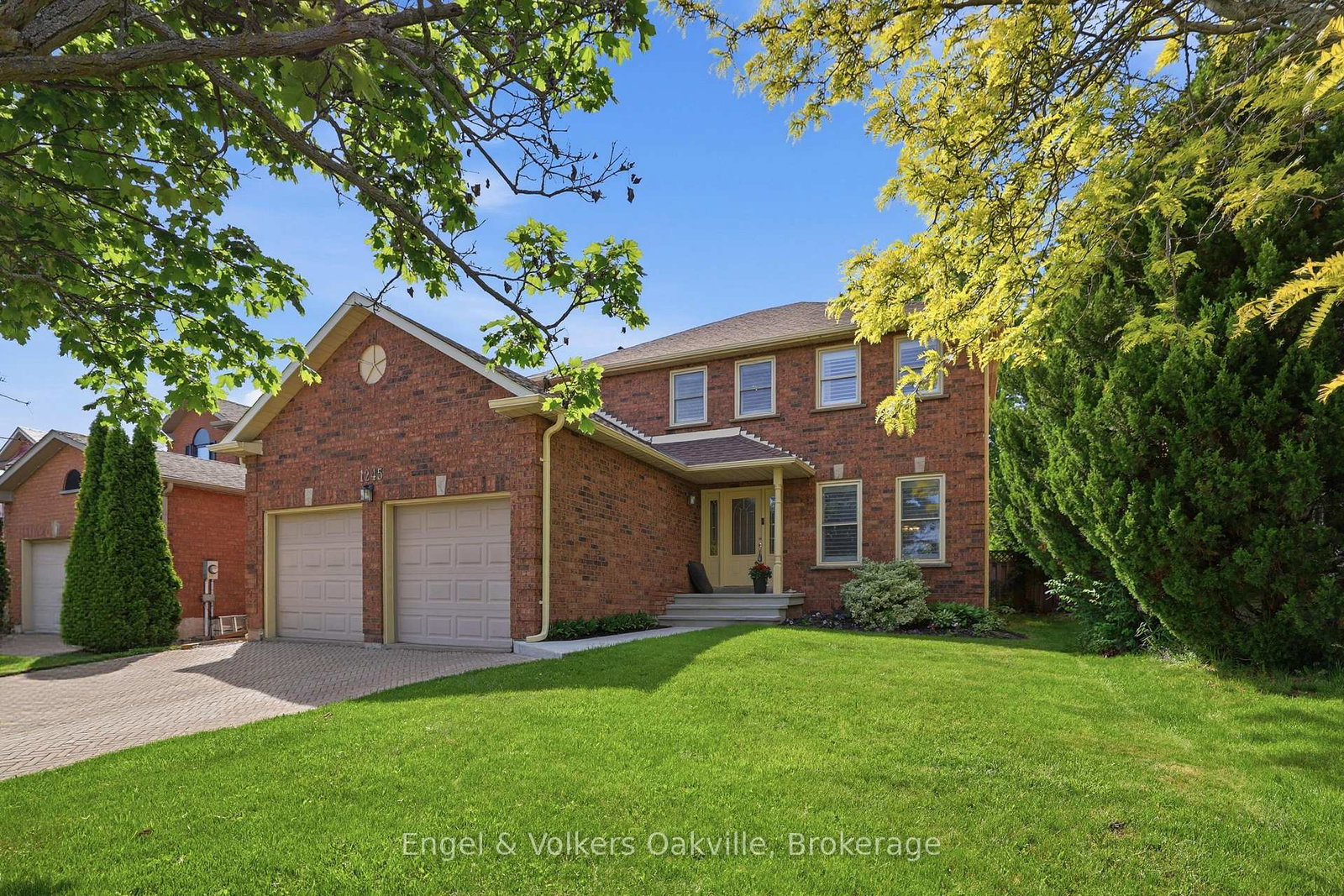1245-creekside-drive-oakville-ontario-w13715732