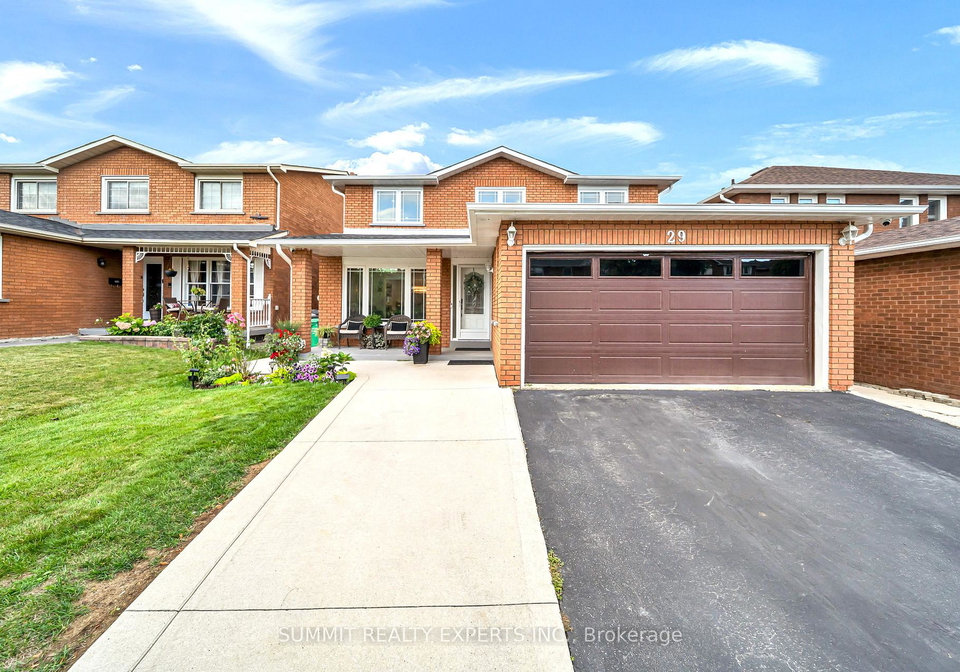 29-coronation-circle-brampton-ontario-w13715752