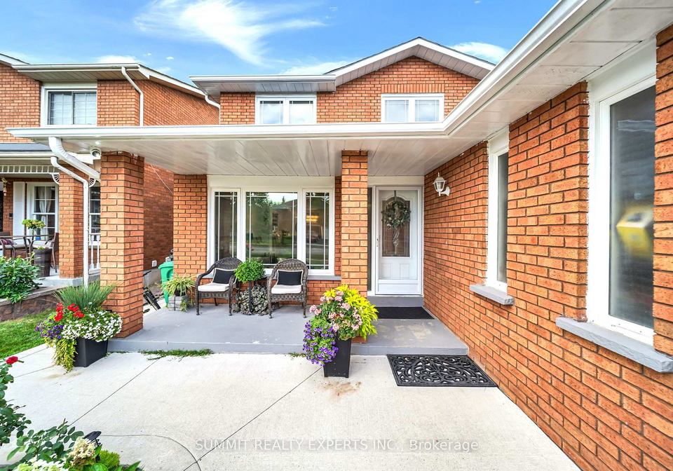 29-coronation-circle-brampton-ontario-w13715752