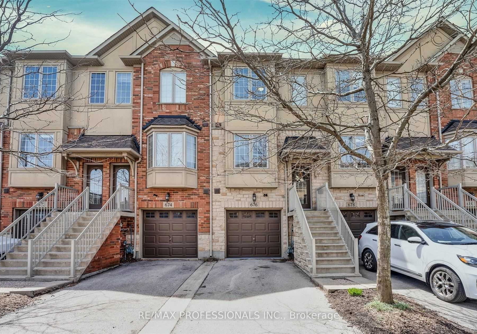 676-rowley-common-burlington-ontario-w13715834