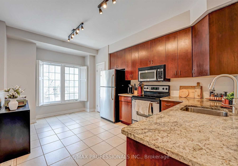 676-rowley-common-burlington-ontario-w13715834