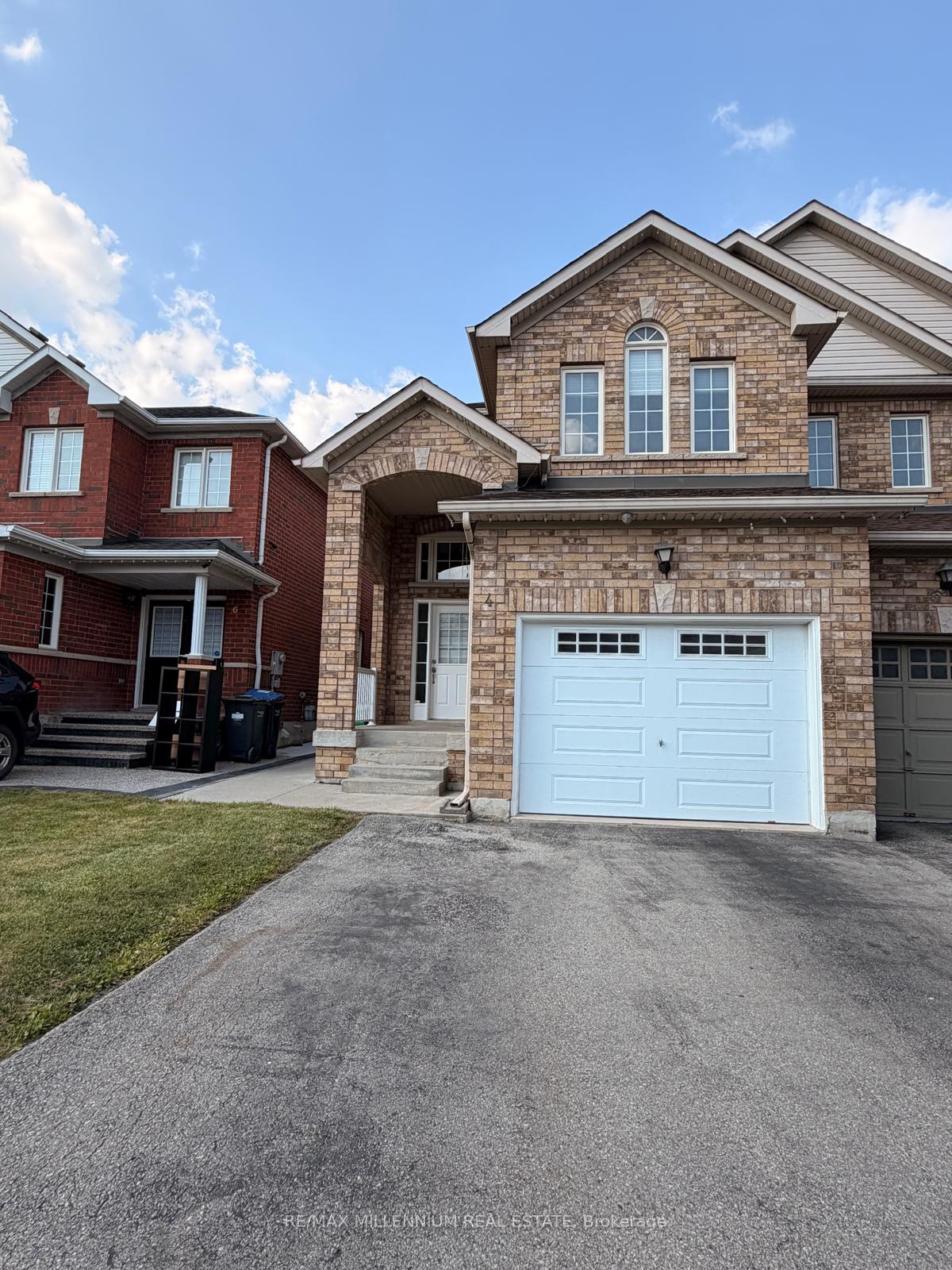 4-flower-trail-brampton-ontario-w13715946