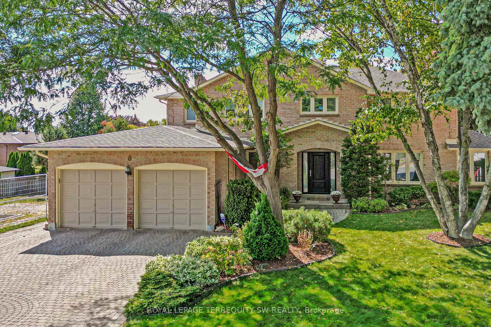 8-chalmers-court-brampton-ontario-w13716268