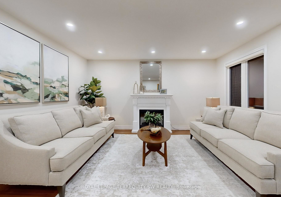 8-chalmers-court-brampton-ontario-w13716268