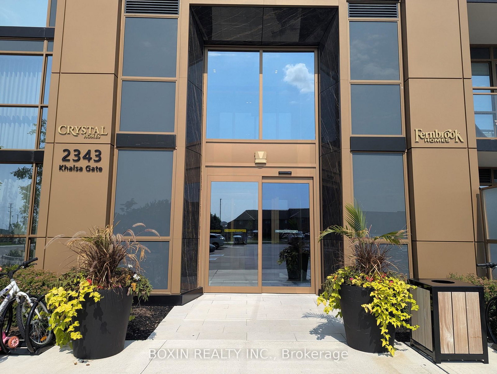 2343-khalsa-gate-oakville-ontario-w13716270
