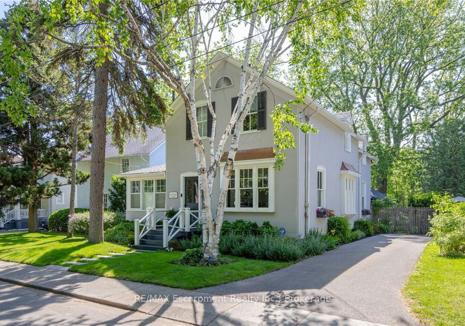 332-palmer-avenue-oakville-ontario-w13716436