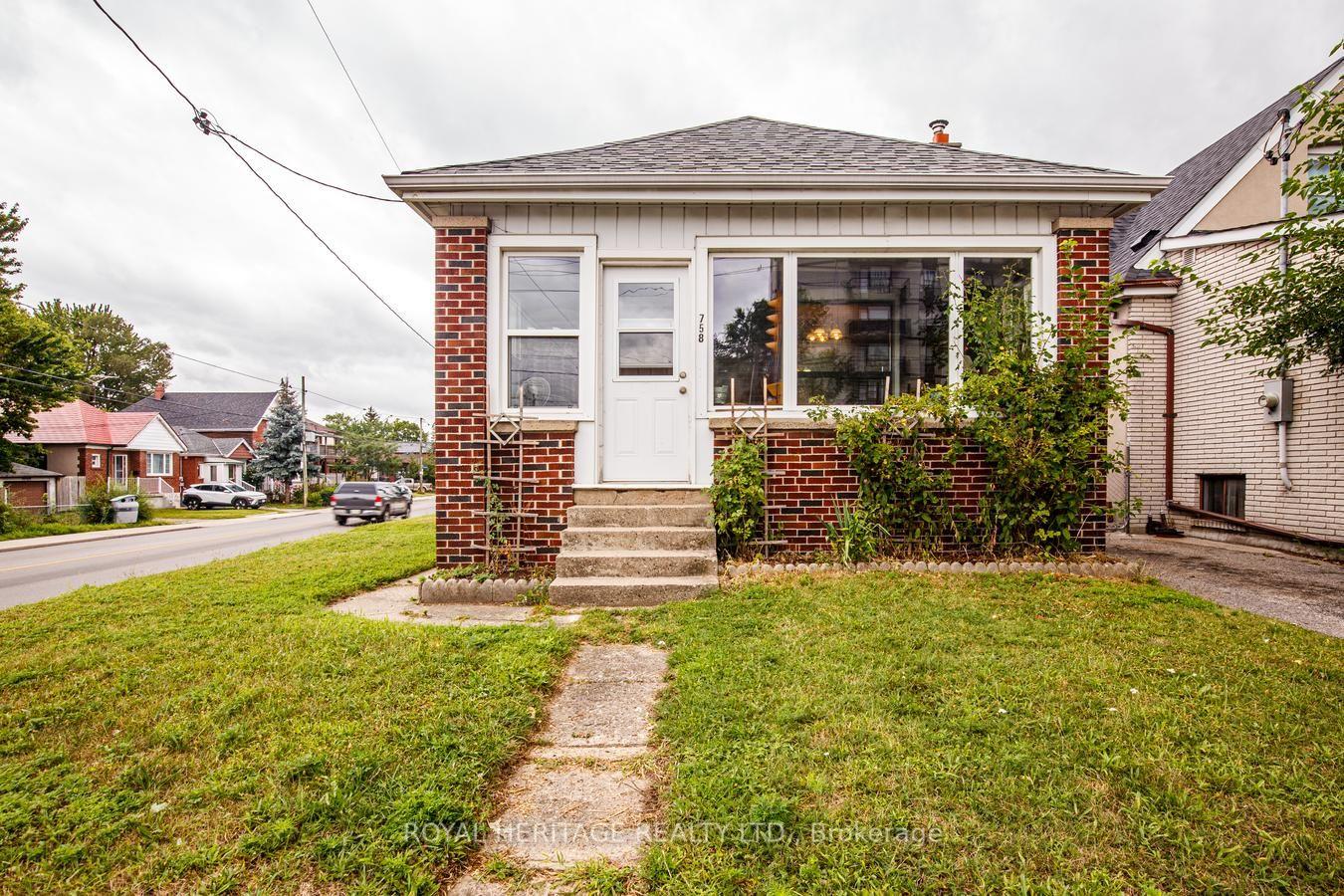 758-jane-street-toronto-toronto-ontario-w13716524