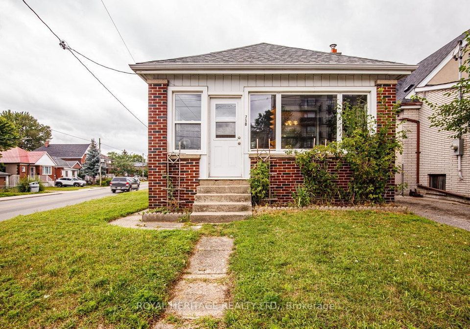 758-jane-street-toronto-toronto-ontario-w13716524
