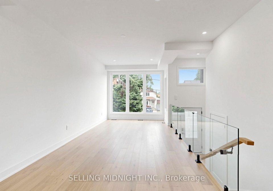 42-guthrie-avenue-toronto-etobicoke-ontario-w13716576