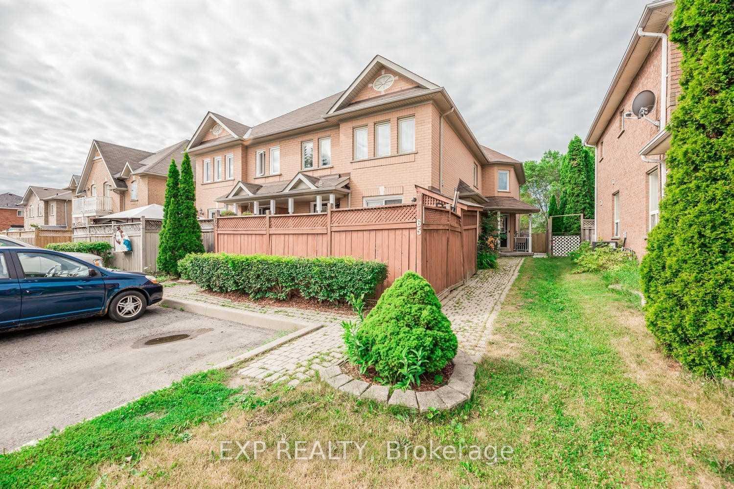 65-pressed-brick-drive-brampton-ontario-w13716604