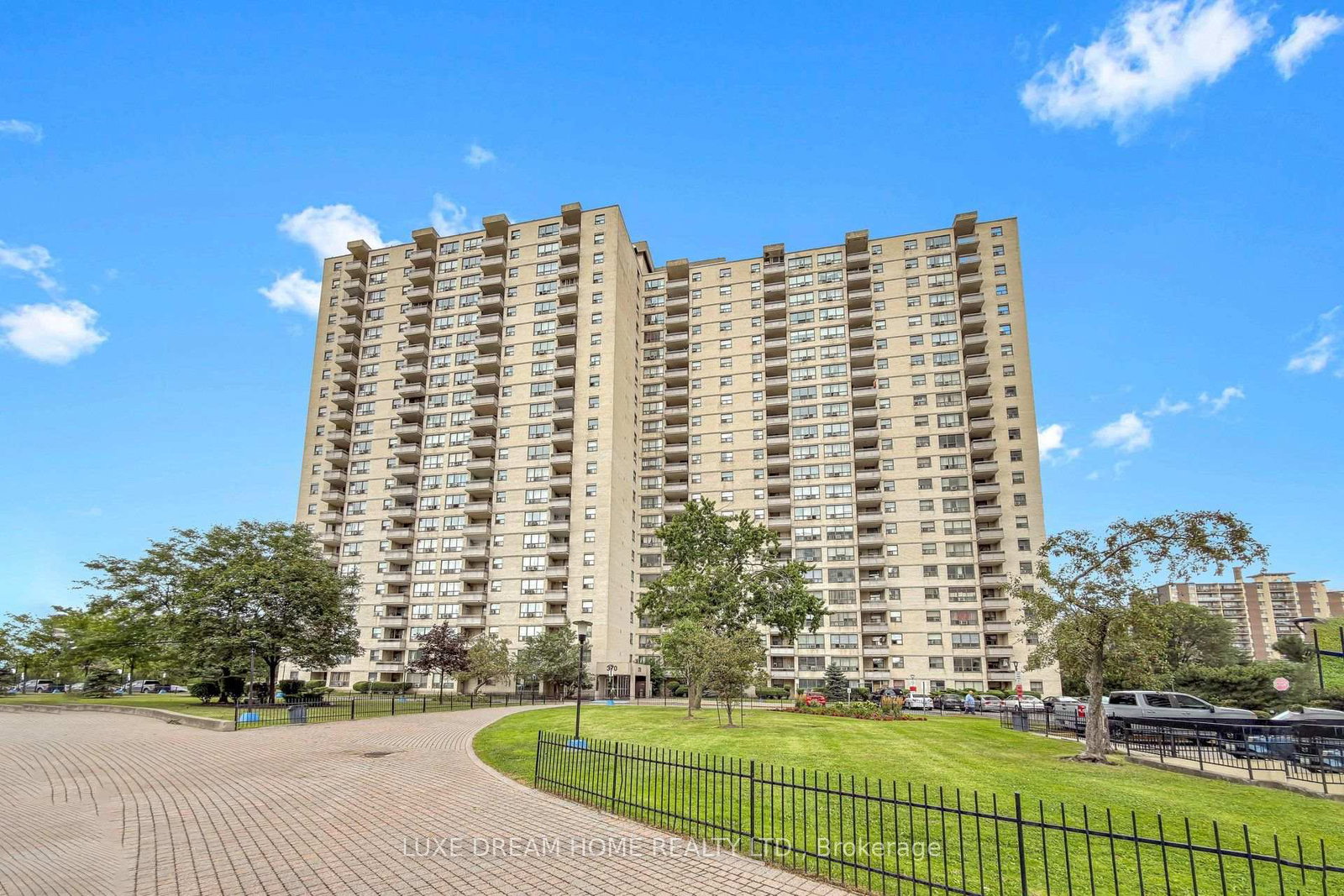 370-dixon-road-toronto-etobicoke-ontario-w13716666