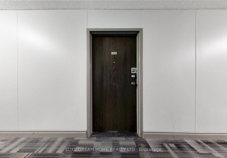 370-dixon-road-toronto-etobicoke-ontario-w13716666