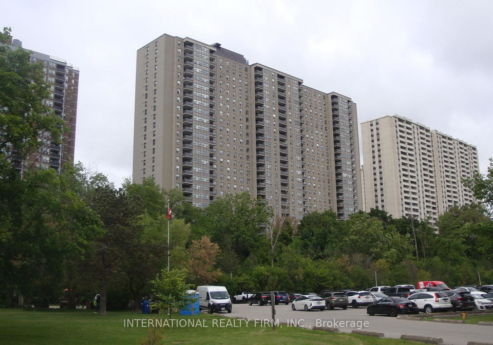 75-emmett-avenue-toronto-north-york-ontario-w13716710