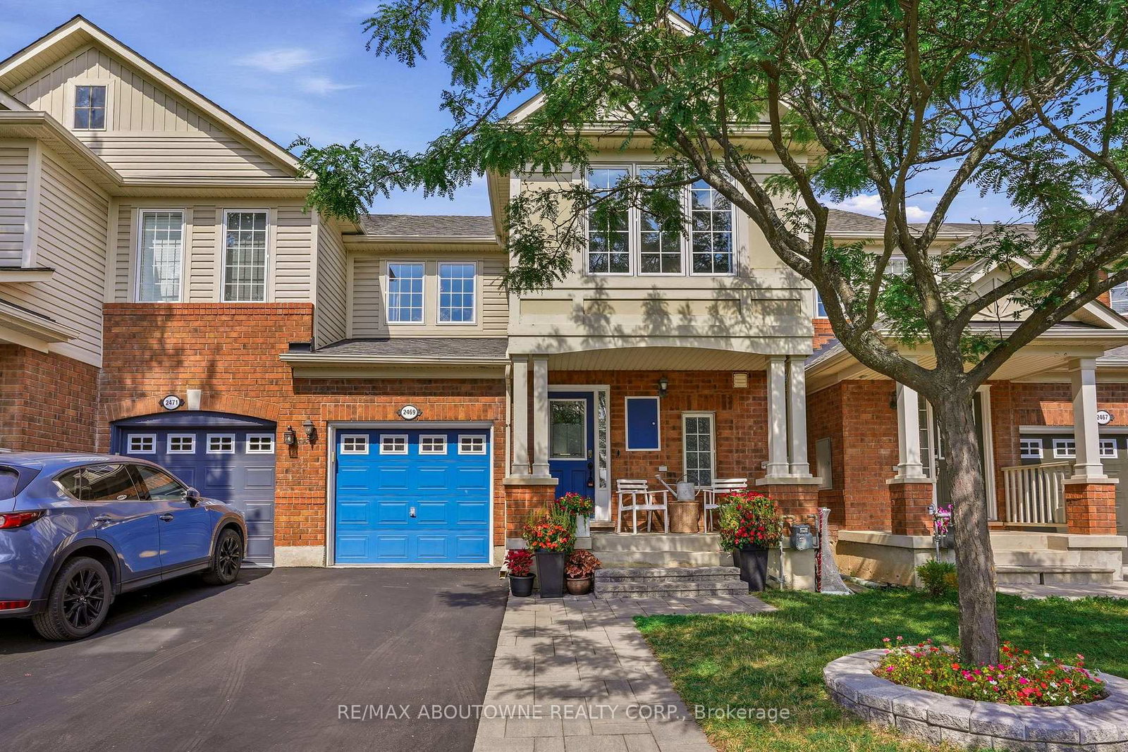 2469-springforest-drive-oakville-ontario-w13716872