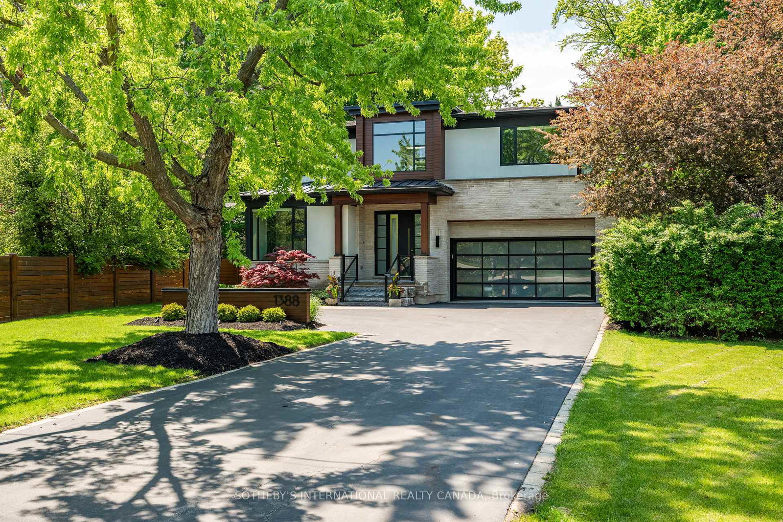 1388-acton-crescent-oakville-ontario-w13717050