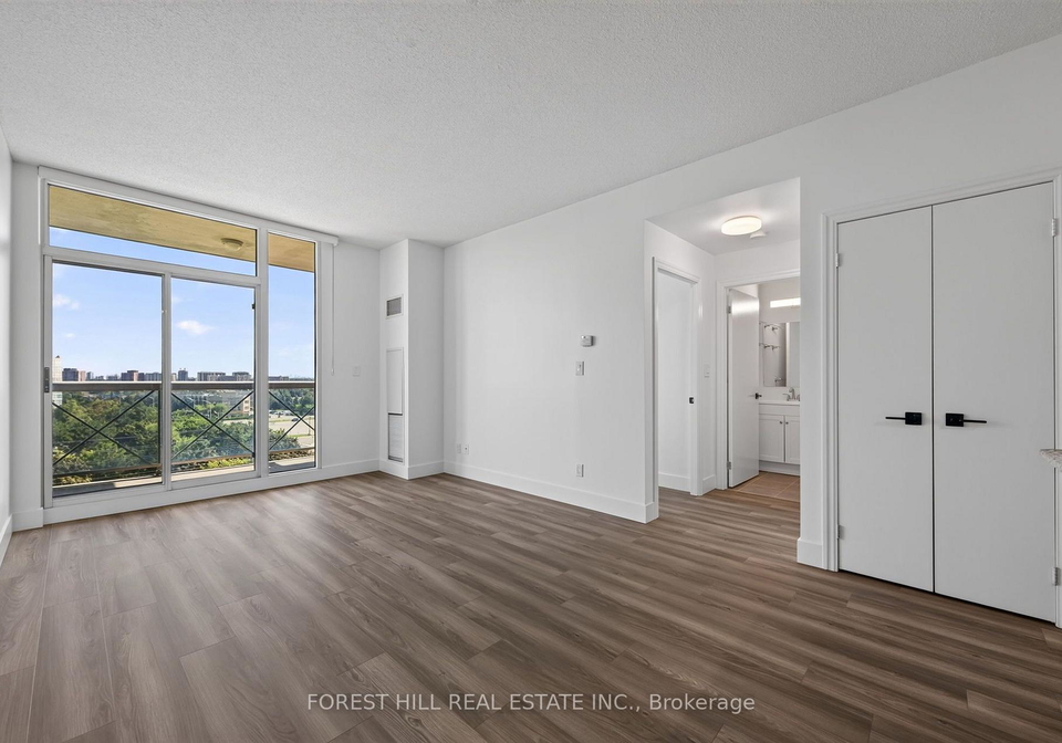 1359-rathburn-road-e-mississauga-ontario-w13717198