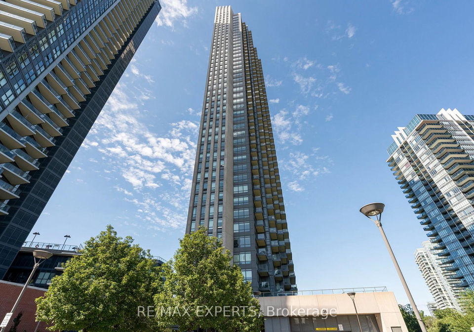 36-park-lawn-road-toronto-etobicoke-ontario-w13717470