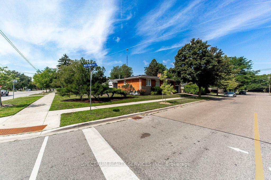 131-west-deane-park-drive-toronto-etobicoke-ontario-w13717484