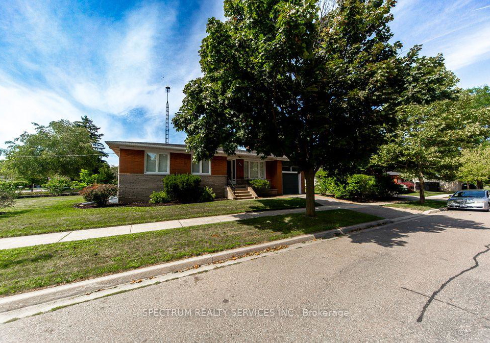 131-west-deane-park-drive-toronto-etobicoke-ontario-w13717484