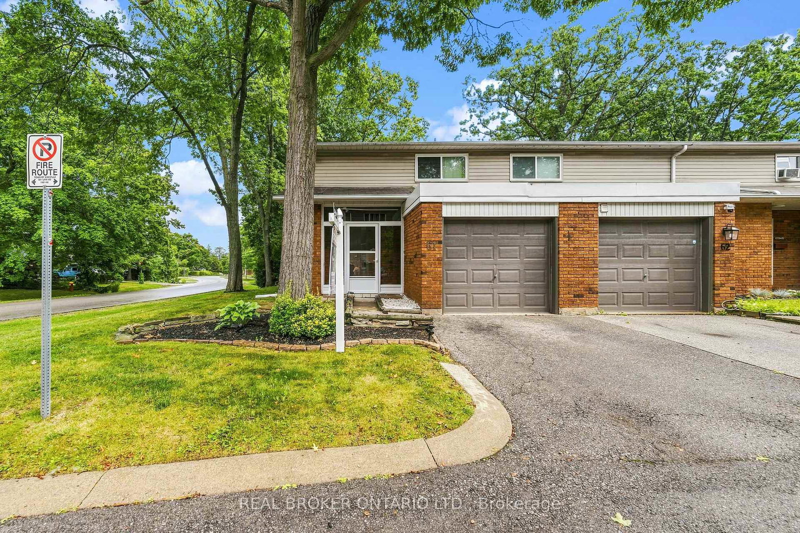 1270-gainsborough-drive-oakville-ontario-w13717608