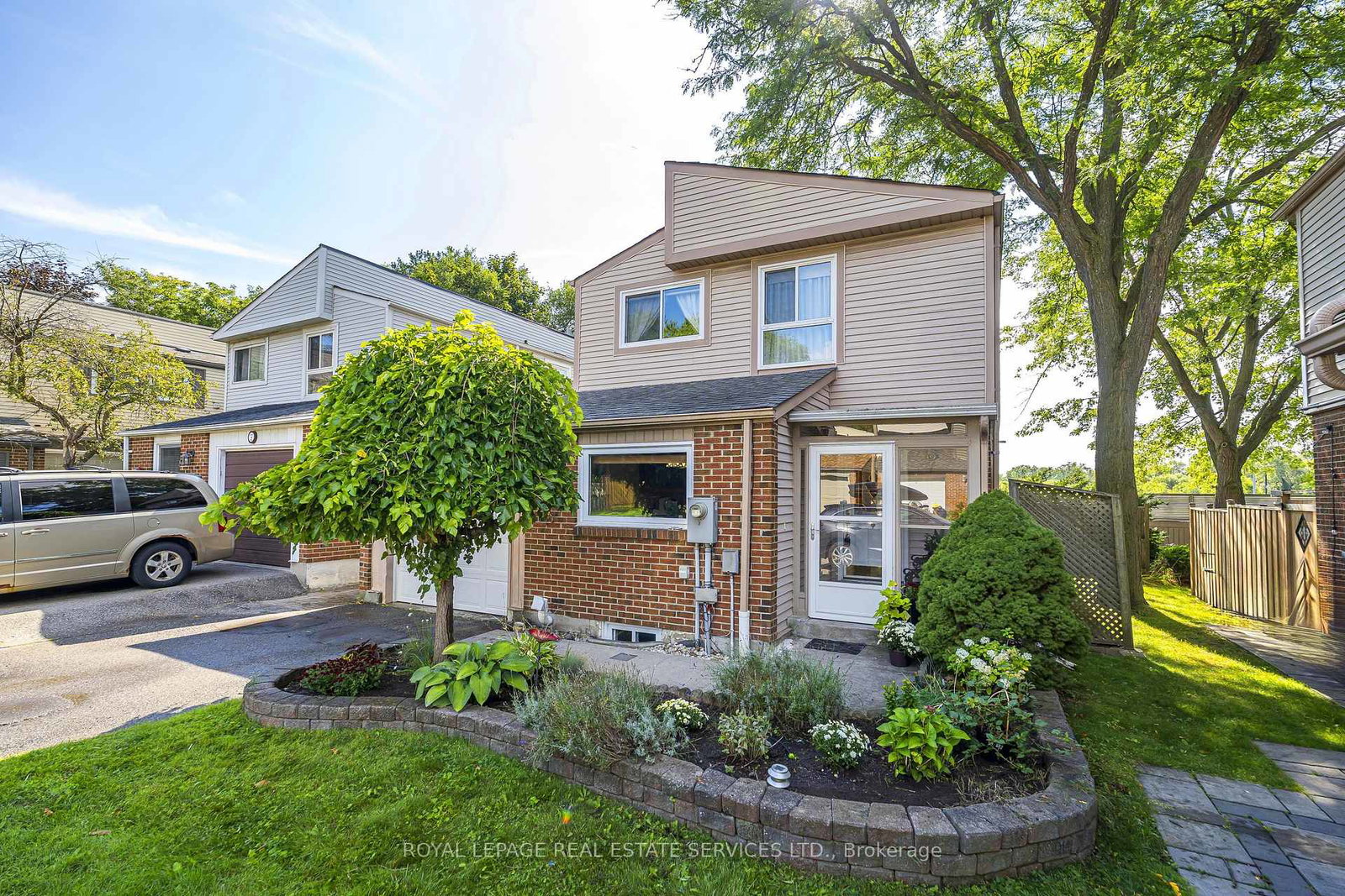336-queen-street-s-mississauga-ontario-w13717658