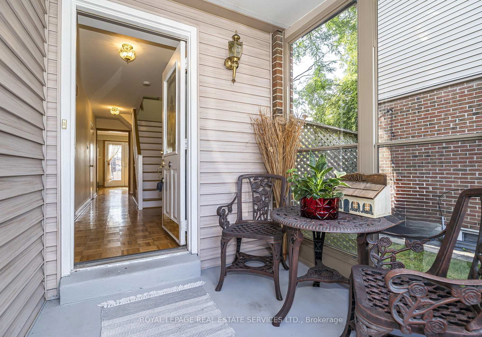 336-queen-street-s-mississauga-ontario-w13717658